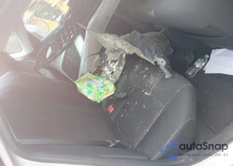 2018 Nissan Sentra S z USA, uszkodzony, nr VIN 3N1AB7AP1JY323504